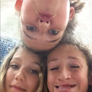 Meet your Posher, Alexis